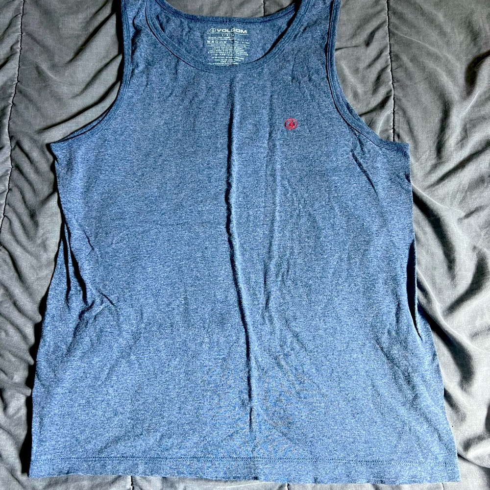 Volcom tank top size large